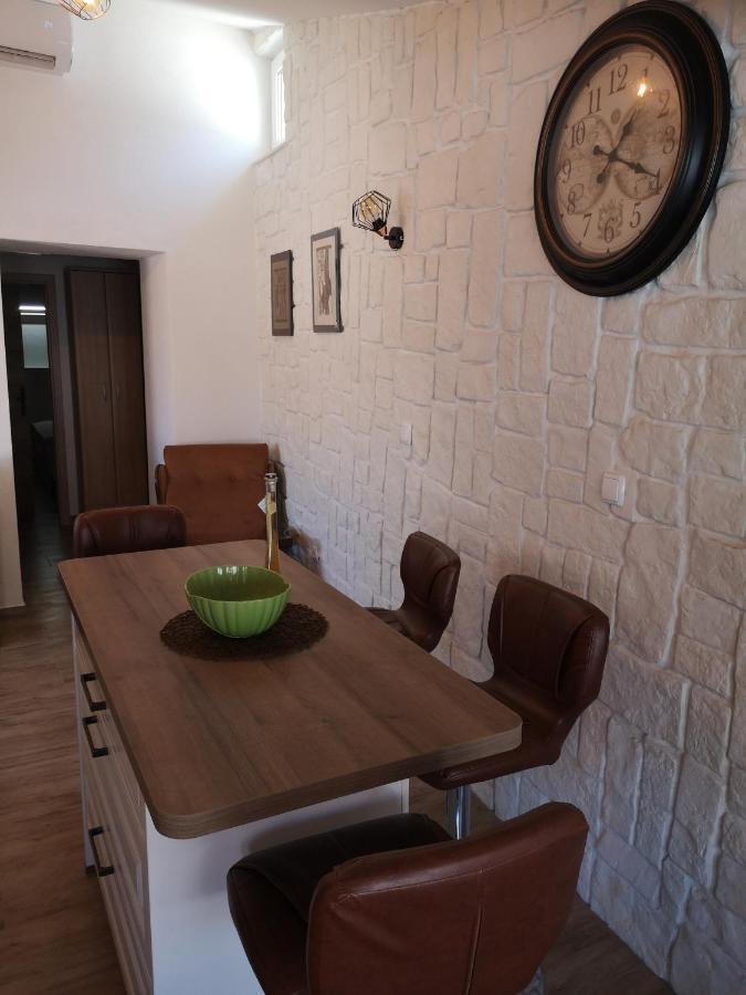 Appartamento Lux Attic Old Town Rab Rab Town Esterno foto